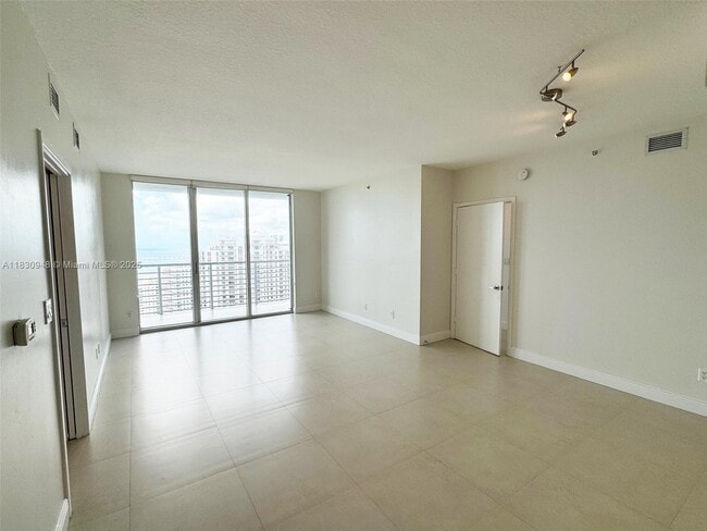 Building Photo - 325 S Biscayne Blvd