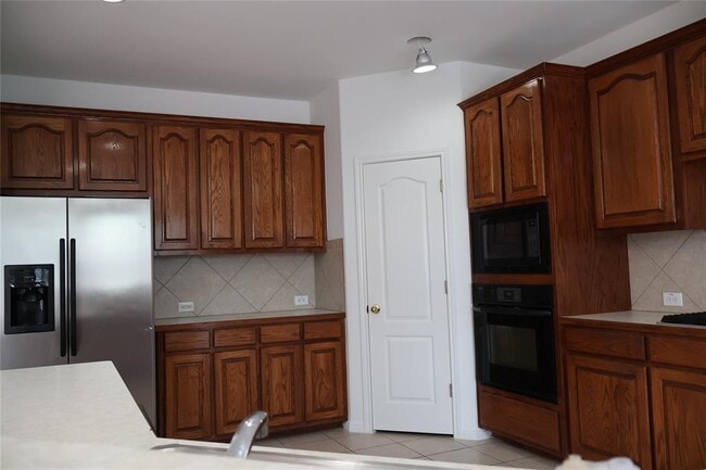 Building Photo - 2403 Vestavia Ridge Ln