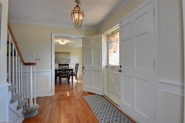 Building Photo - 5 bedroom in Chesapeake VA 23322