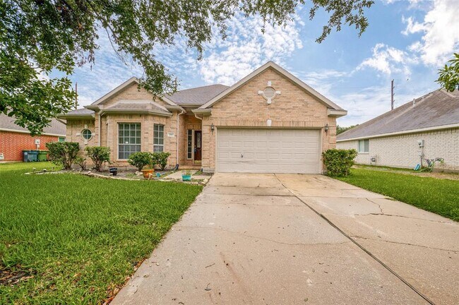Building Photo - 1103 E Hampton Dr
