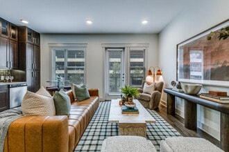 Building Photo - Mirasol Park Lane