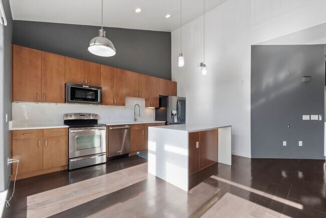 Photo - Spacious, one bedroom condo unit with underground parking