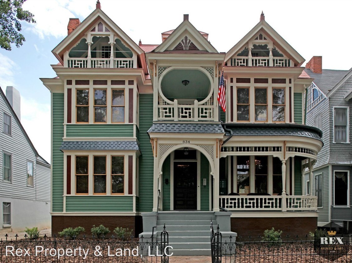 Primary Photo - 834 Greene St