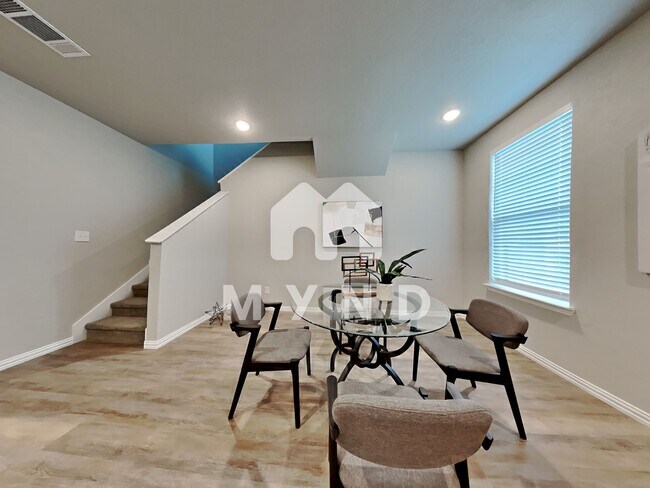 Building Photo - 426 Willow Crossing E [MODEL]