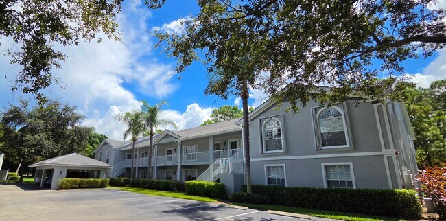Foto del edificio - 25727 Lake Amelia Way