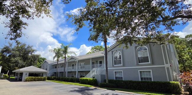Building Photo - 25727 Lake Amelia Way