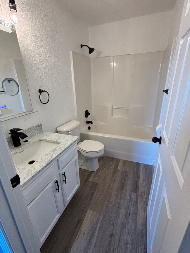 Foto del edificio - 16754 Hunters Ridge Ln