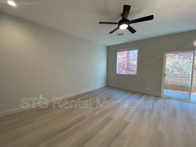 Foto del edificio - 840 Twin Lakes Dr