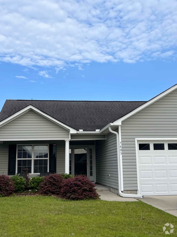 Building Photo - 7403 Walking Horse Ct