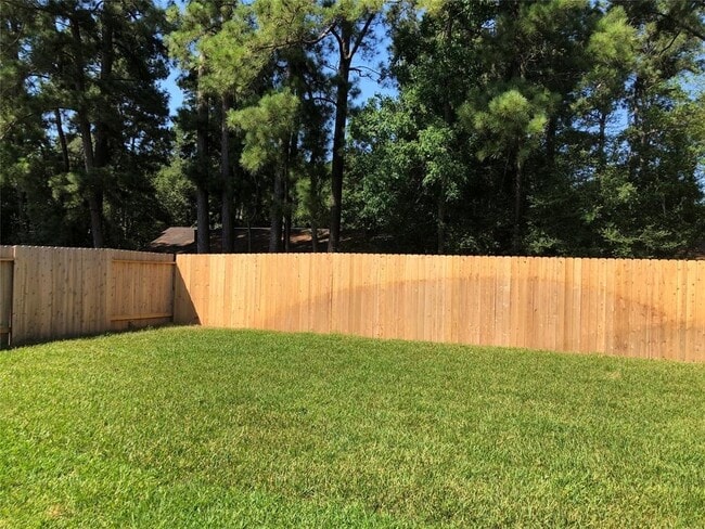 Foto del edificio - 18219 Willow Edge Dr