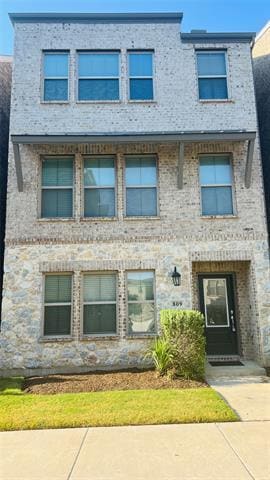 Building Photo - 809 Cassandra Ct