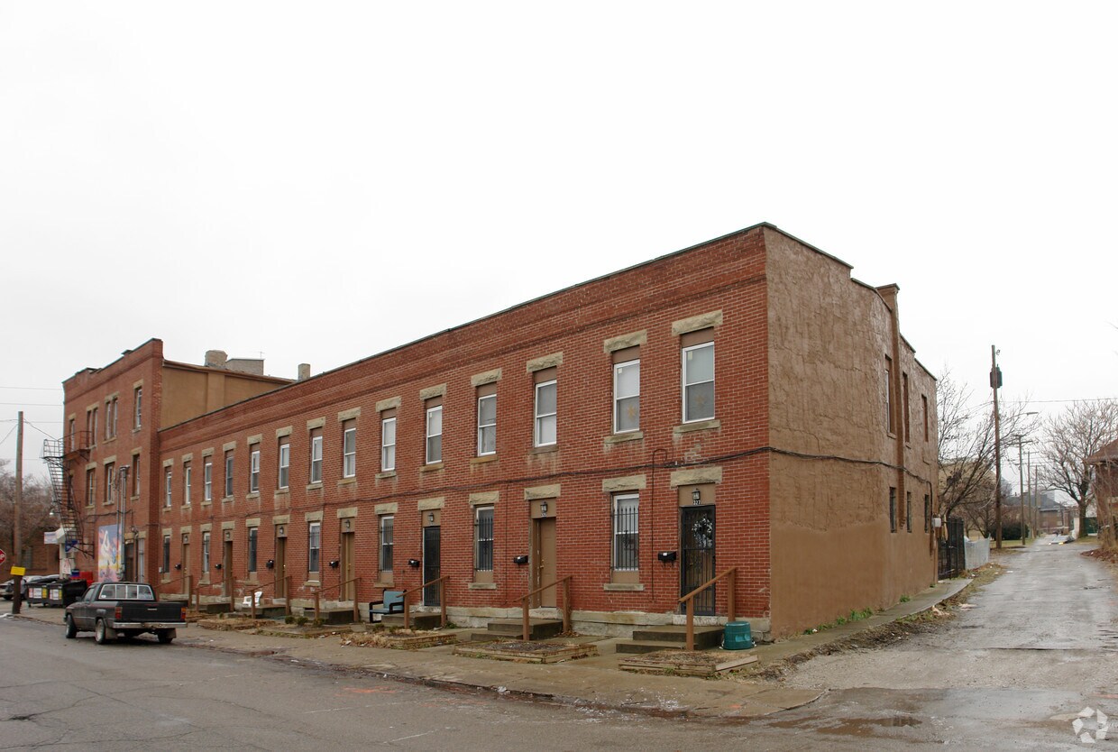 Foto principal - 315-327 N Monroe Ave