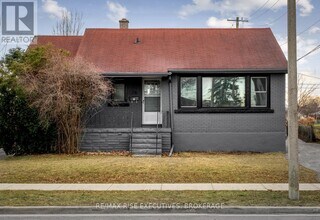 Building Photo - 26 Ruskin St