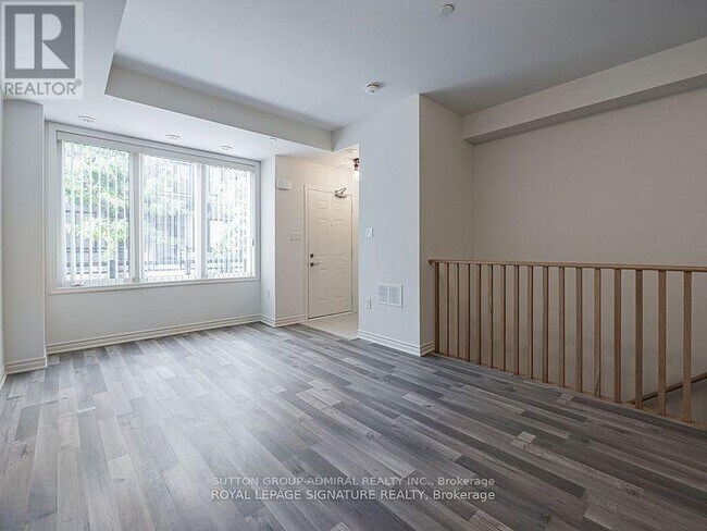 Photo du bâtiment - 1150 Stroud Ln