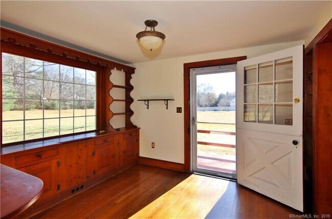 Building Photo - 56 Lyons Plains Rd