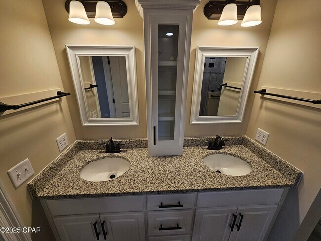 Building Photo - 4524 Bylsma Cir