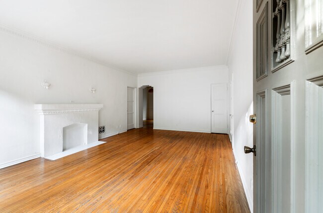 Entering from front door - 2101 N Beachwood Dr