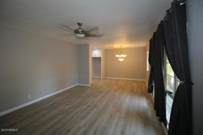 Foto del edificio - 1831 E Montebello Ave