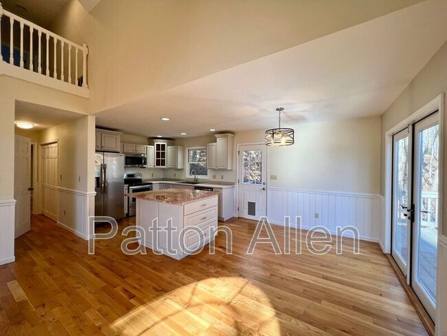 Building Photo - 212 Appleton Dr