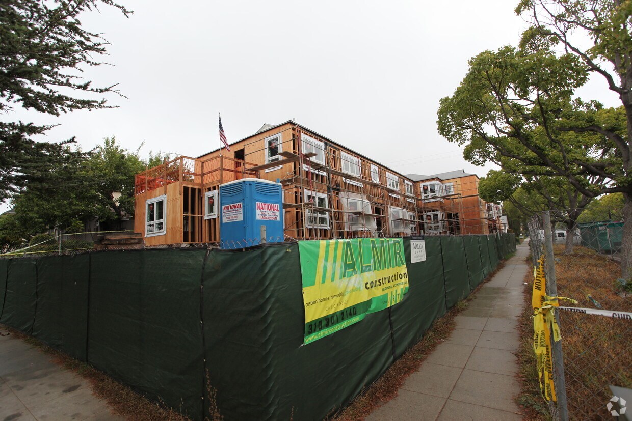 Foto principal - 901 Washington Ave