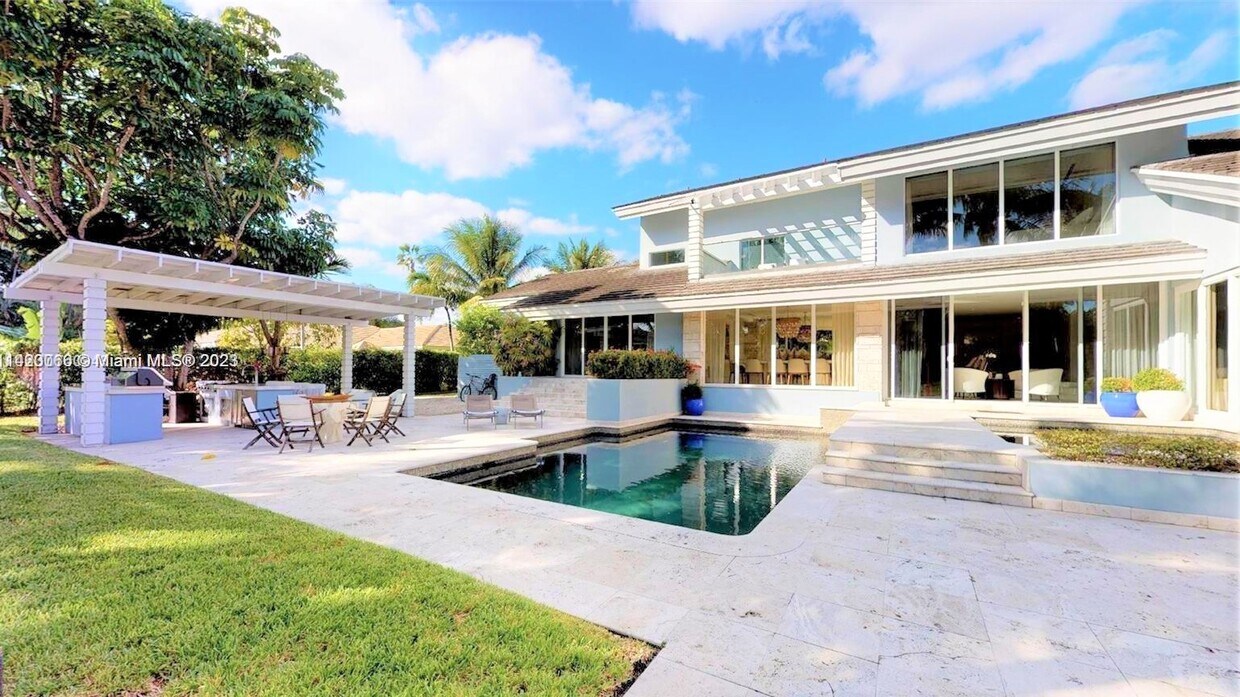 Foto principal - 700 Lake Rd