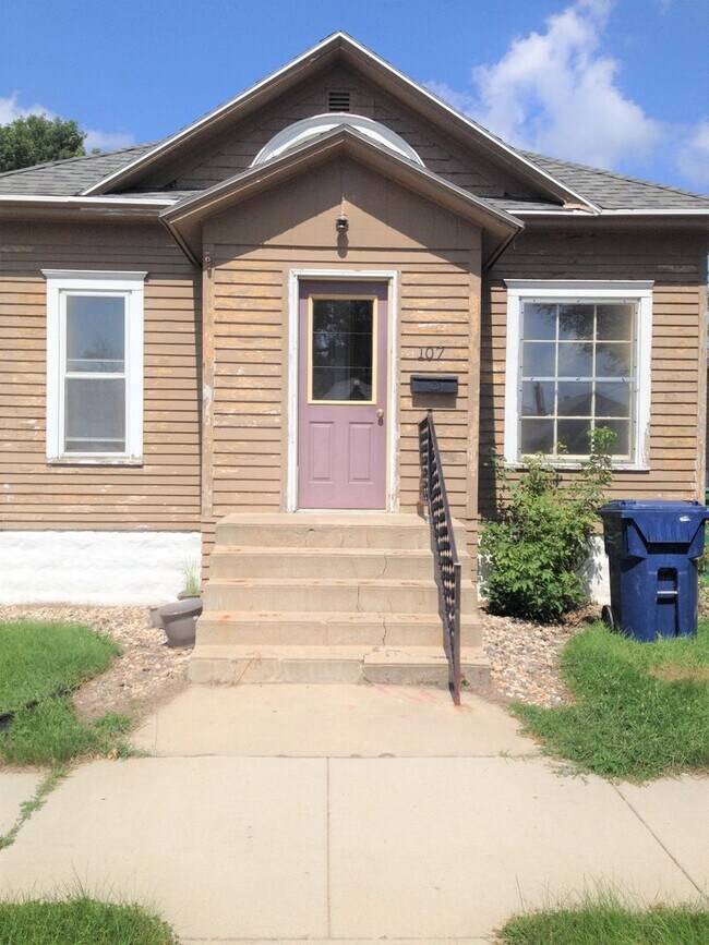 Foto del edificio - 2 bed 1bath House