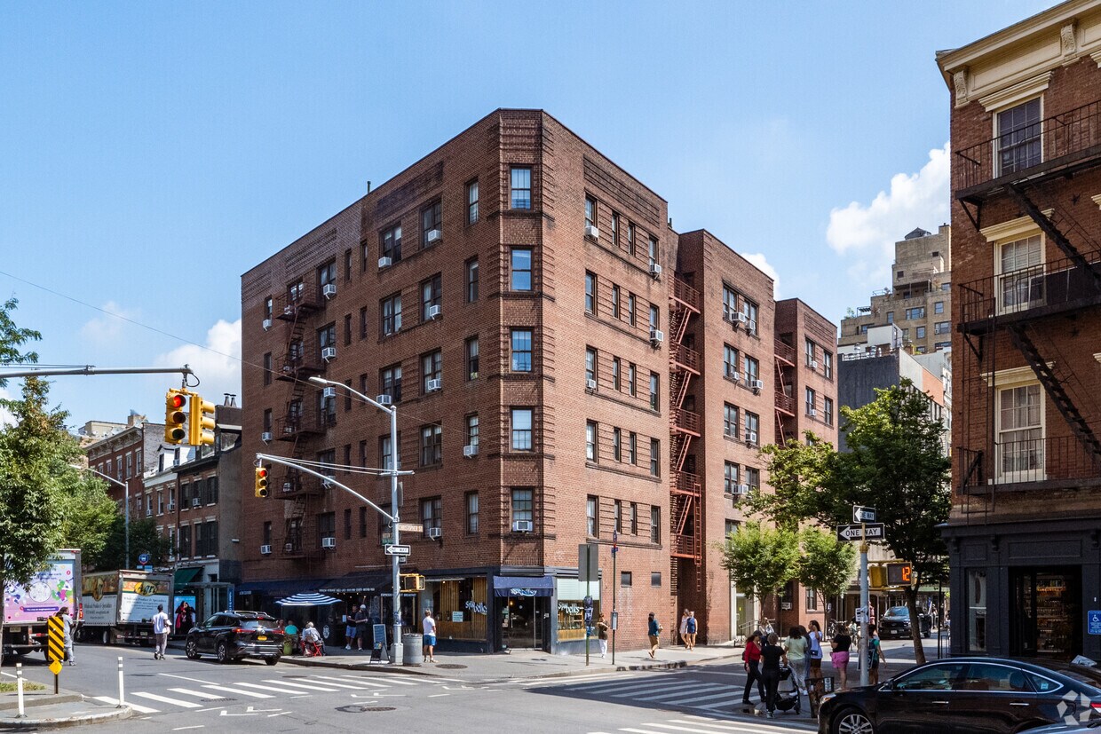 Primary Photo - 502-508 Hudson St