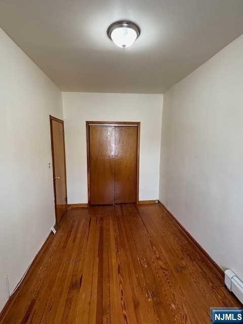 Foto del edificio - 119 Westwood Ave.