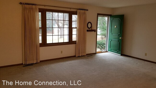 Foto del edificio - 3 br, 2 bath House - 3205 NE 47th Street