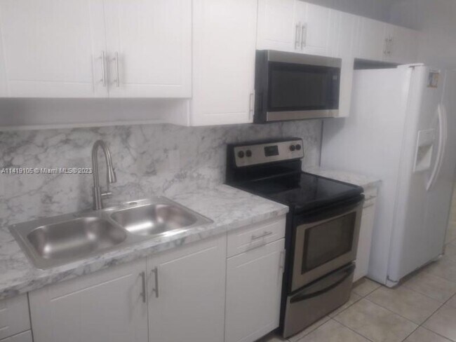 Building Photo - 4652 Myla Ln