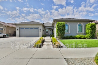 Building Photo - 21687 E Arroyo Verde Dr