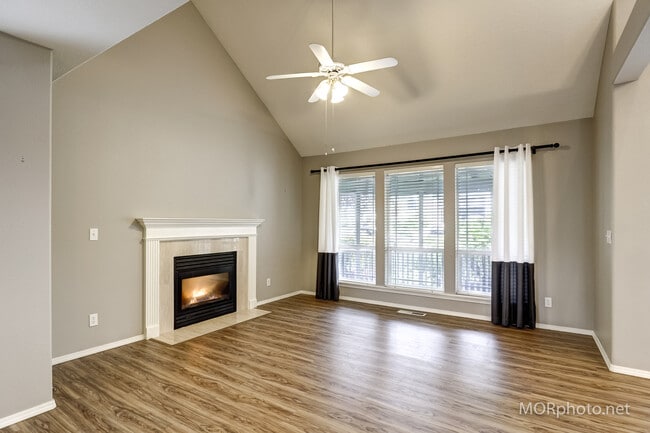 Building Photo - 12840 SW Harlequin Dr