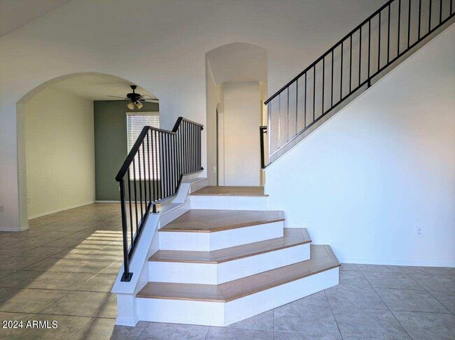 Building Photo - 26283 N 45th Pl