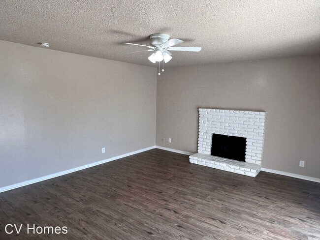 Building Photo - 3 br, 2 bath House - 1385 Davis St.