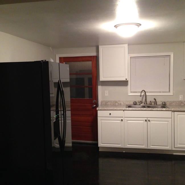 Kitchen - 1011 9th St