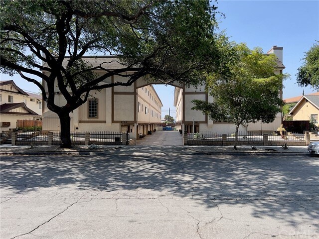 Primary Photo - 1716 Pepper St