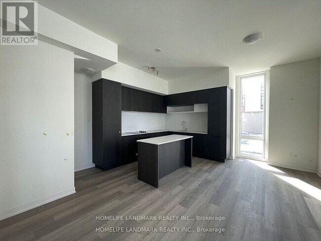 Building Photo - 5 Steckley House Ln