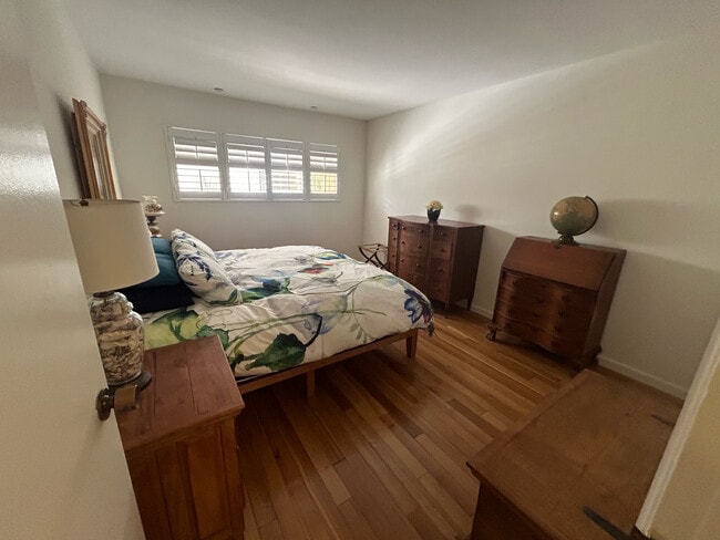 Building Photo - 390 San Antonio Ave