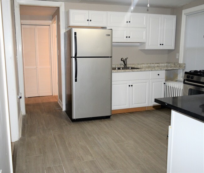 Kitchen 2 - 6500 Gilmore St