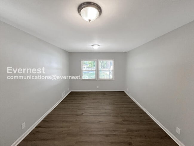 Building Photo - 2463 Montezuma Cir