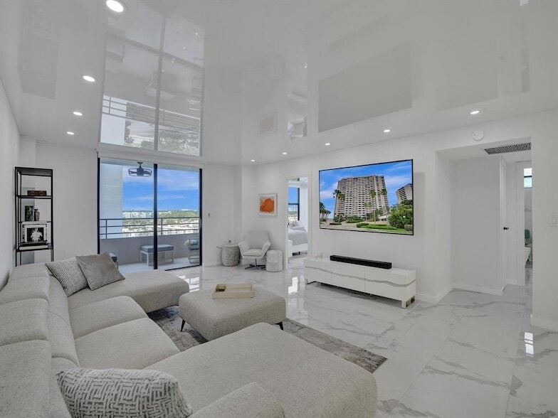 Photo - 2500 PARKVIEW DR Unit 1112