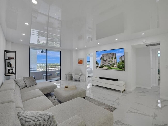 Photo - 2500 Parkview Dr Apartment