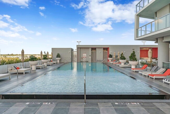 Building Photo - Metropica Way, Sunrise, FL 33323 - 2 BR 2.5 BA condo