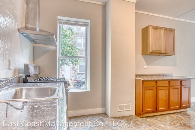 Foto del edificio - 3 br, 1.5 bath House - 1421 W Ostend St