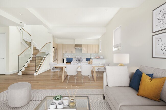 Building Photo - 3 Bedroom 2 Bath Duplex Penthouse