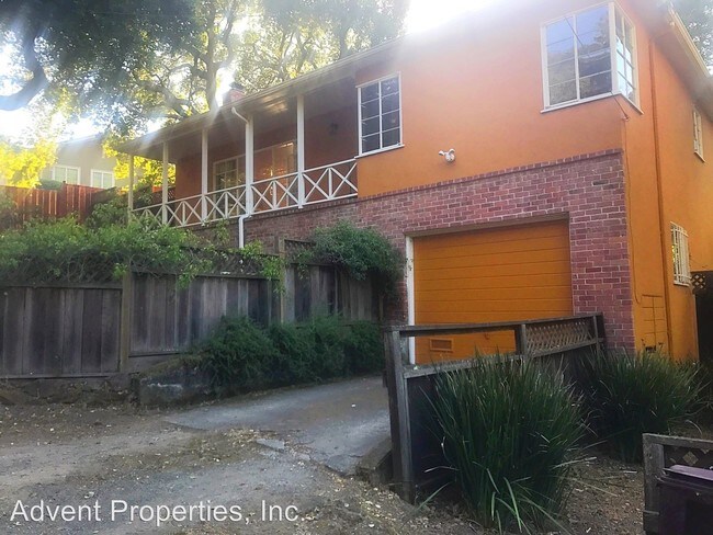 Building Photo - 5585 Griffin St