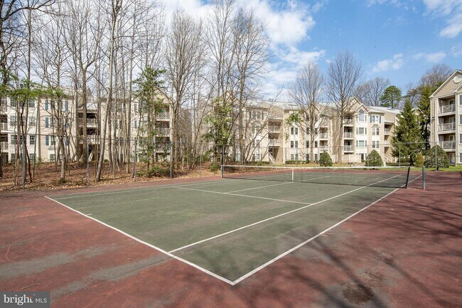 Foto del edificio - 12213 Fairfield House Dr
