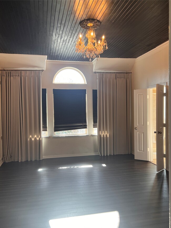 Building Photo - 6018 Le Moyne Pass Ln