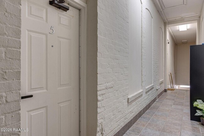 Building Photo - 500 Jefferson St