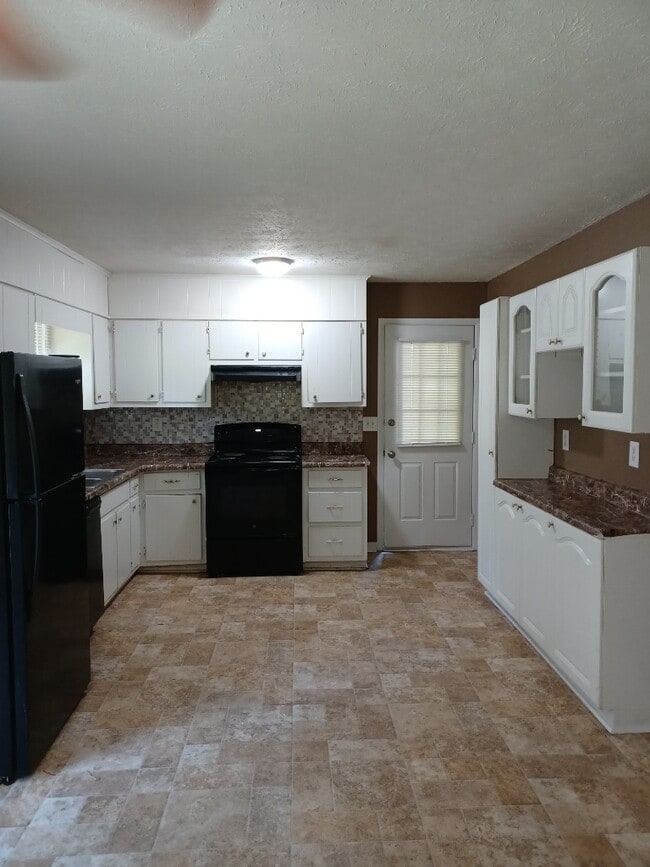 Foto del edificio - 6017 Randy Ln